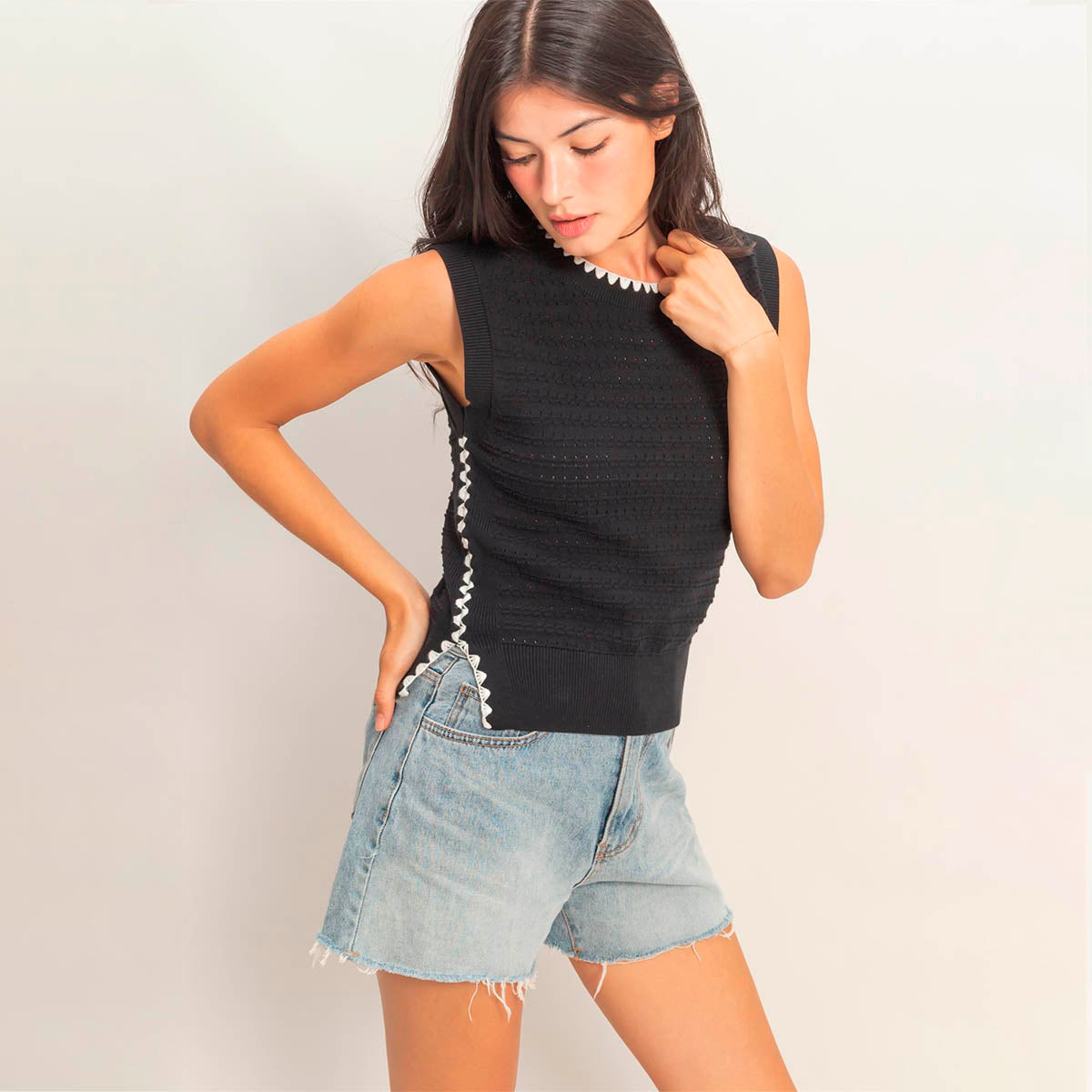 Blusa Negra con Decoracion