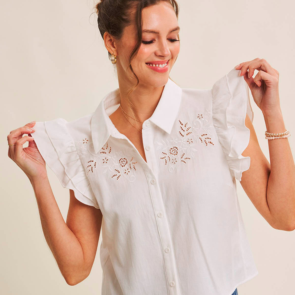 Blusa Blanca con Detalles