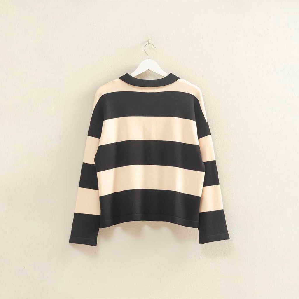 Sueter Negro de Rayas