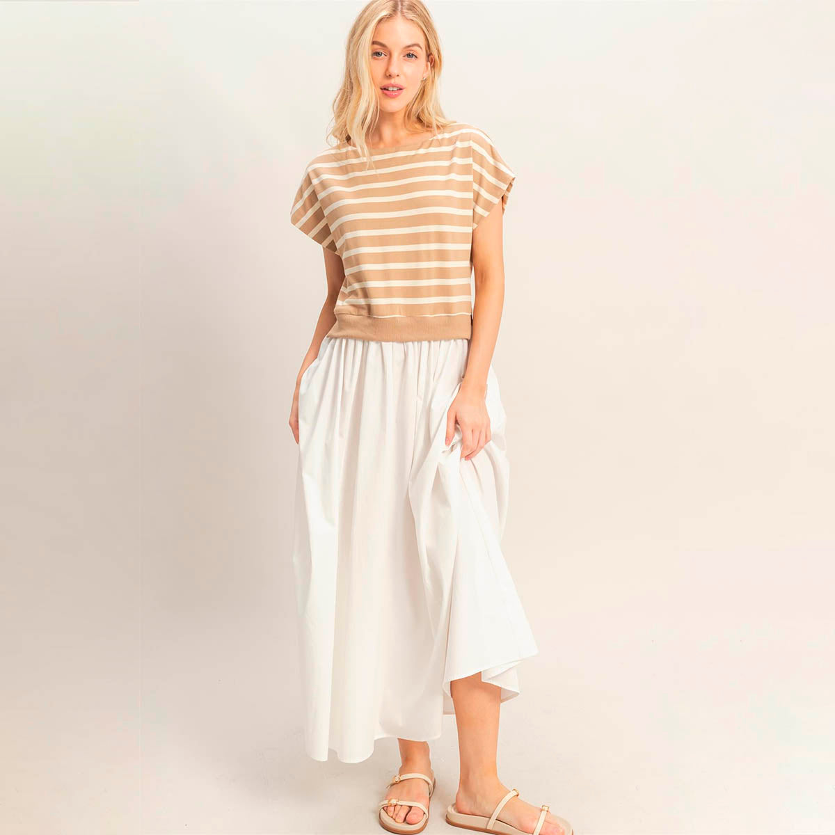 Vestido Beige de Rayas