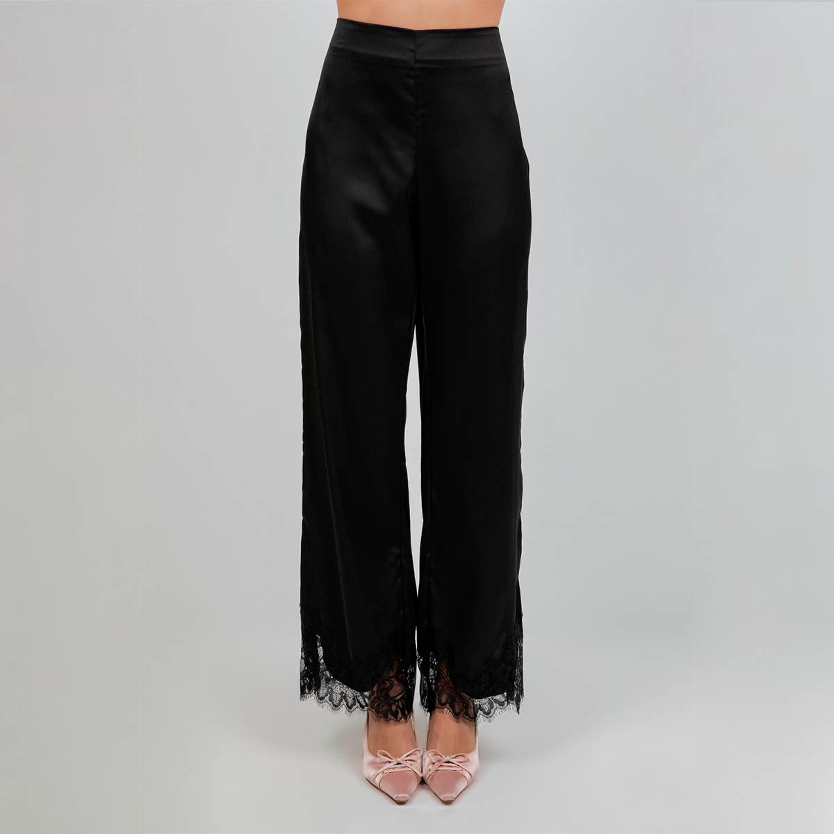 Pantalon Negro con Detalles