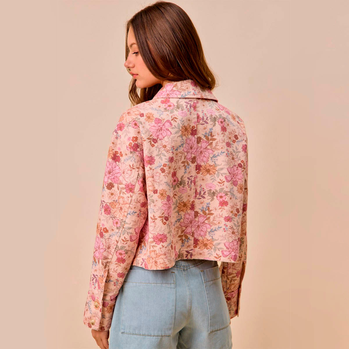 Chamarra Rosa con Estampado
