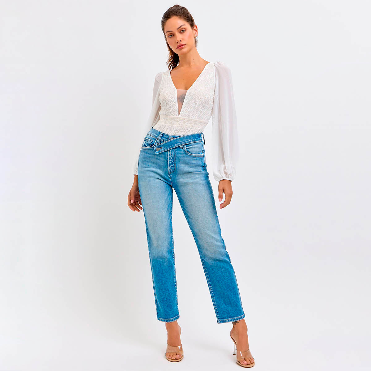 Jeans Azul Corte Asimetrico
