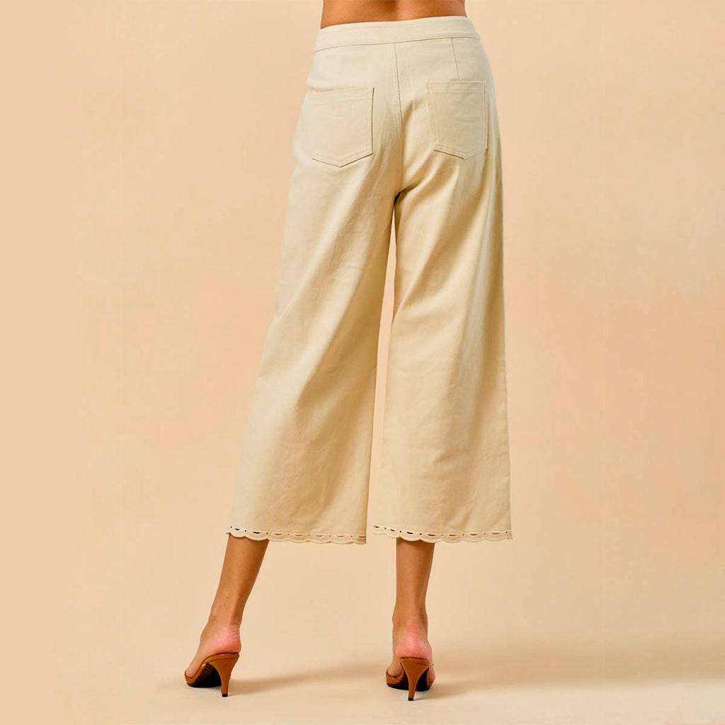 Pantalon Beige con Bordado