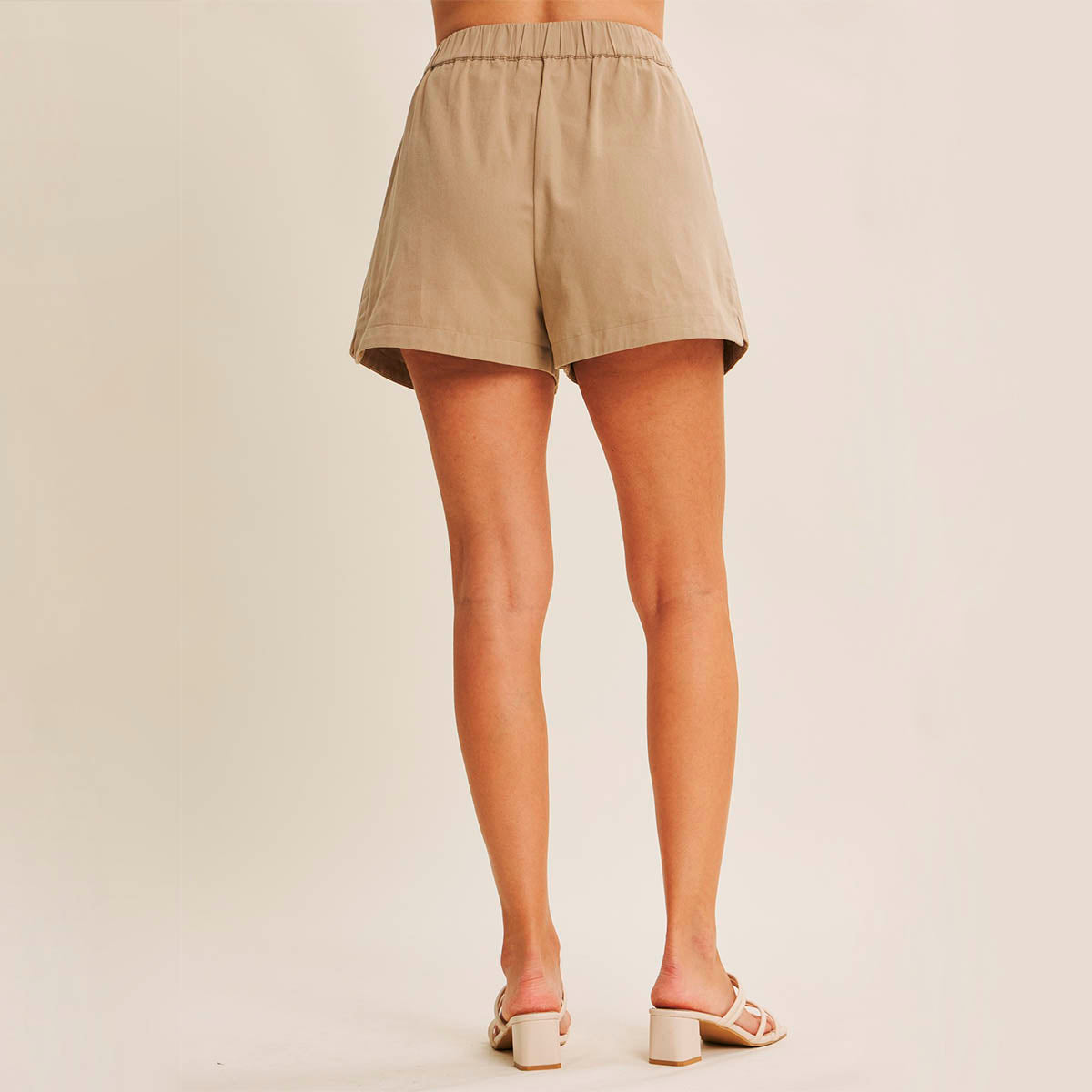 Short Beige