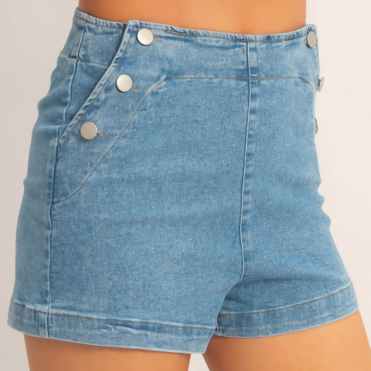 Short Azul Claro