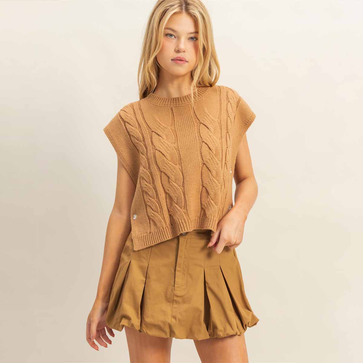 Chaleco Camel con Botones