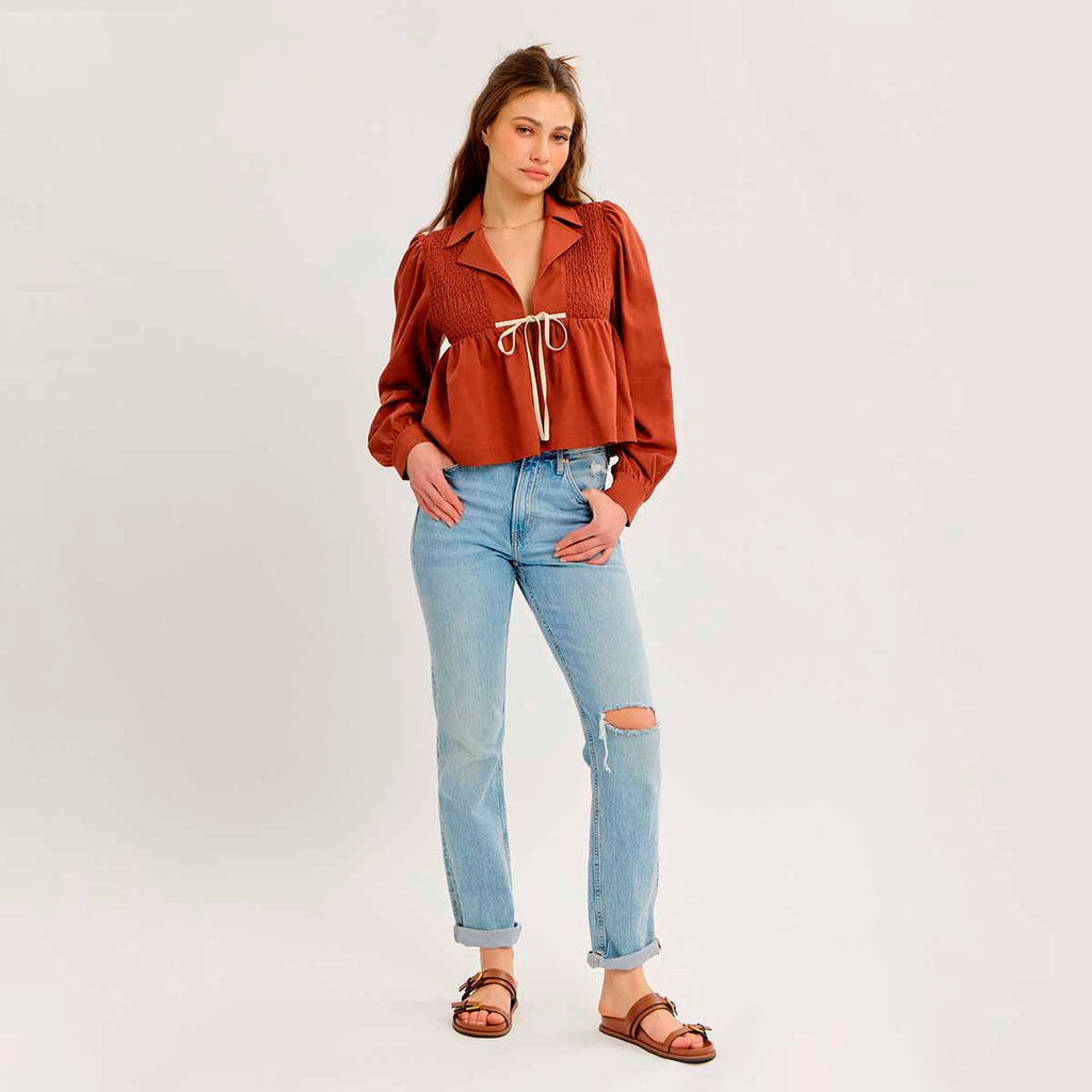 Blusa Ladrillo con Detalle de Lazo