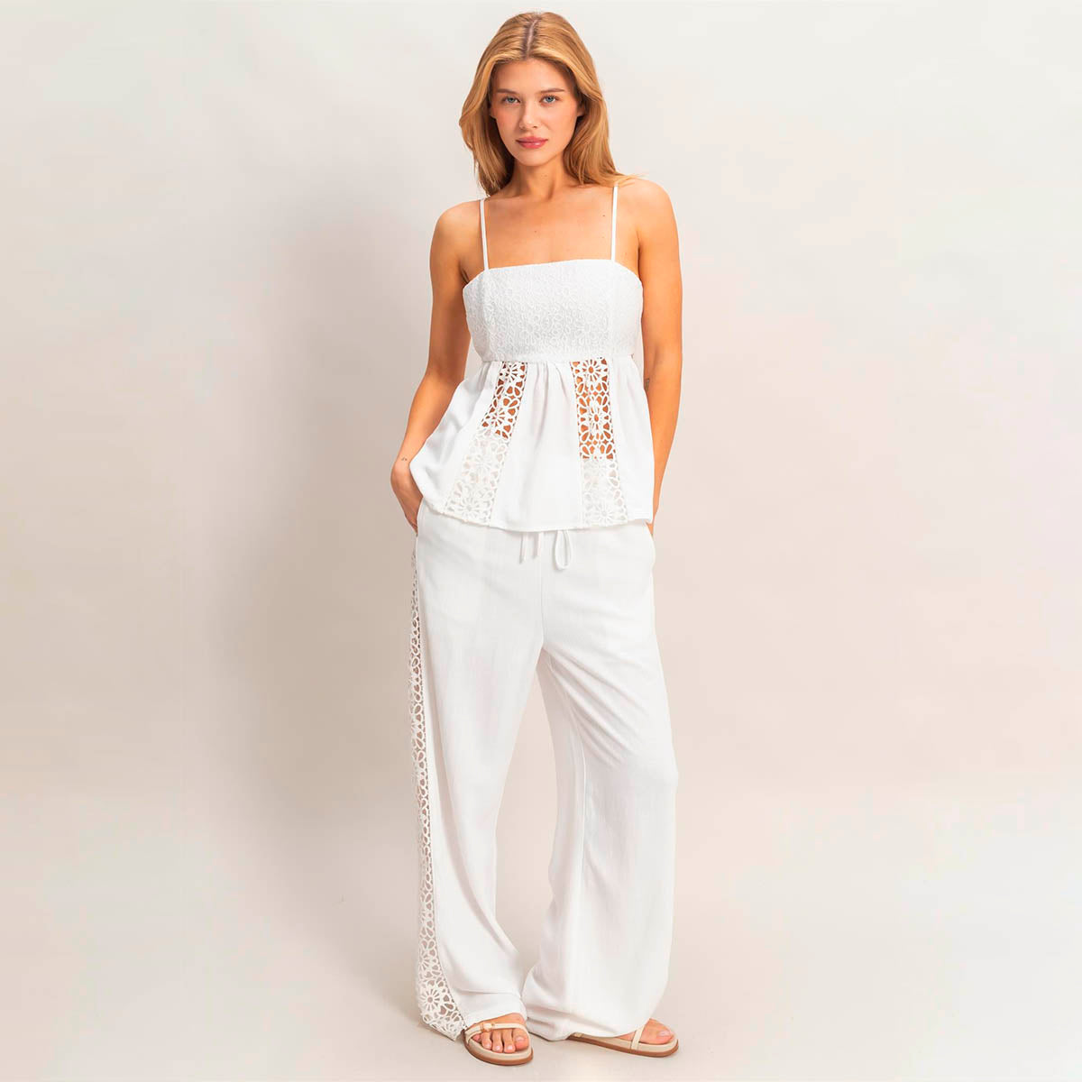Set Blanco con Detalle