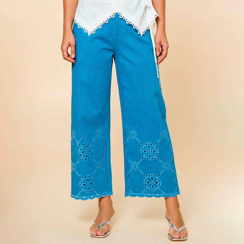Pantalon Azul con Bordado
