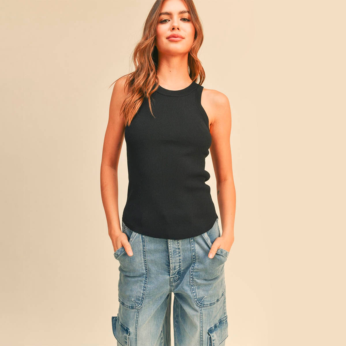 Blusa Negra de Tirantes
