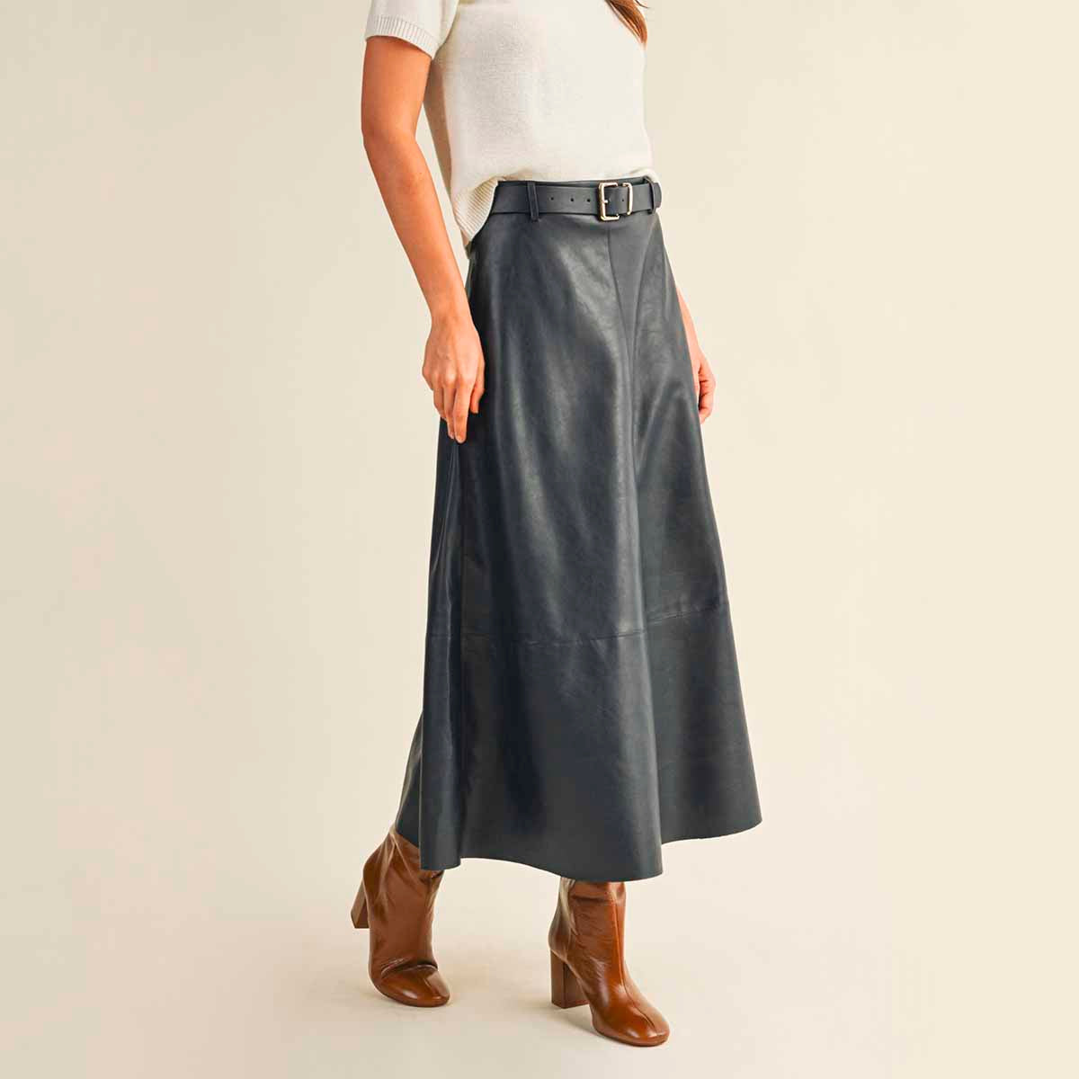 Falda Marino de Vinipiel