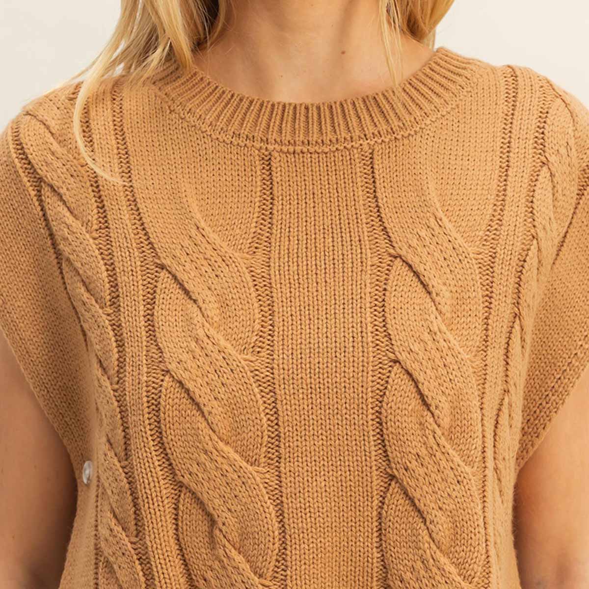 Chaleco Camel con Botones