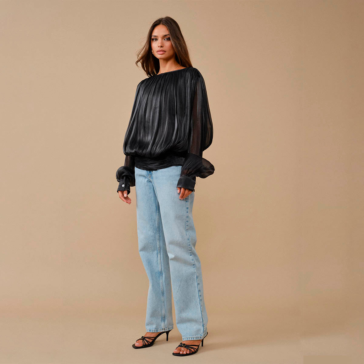 Blusa Negra Bombacha