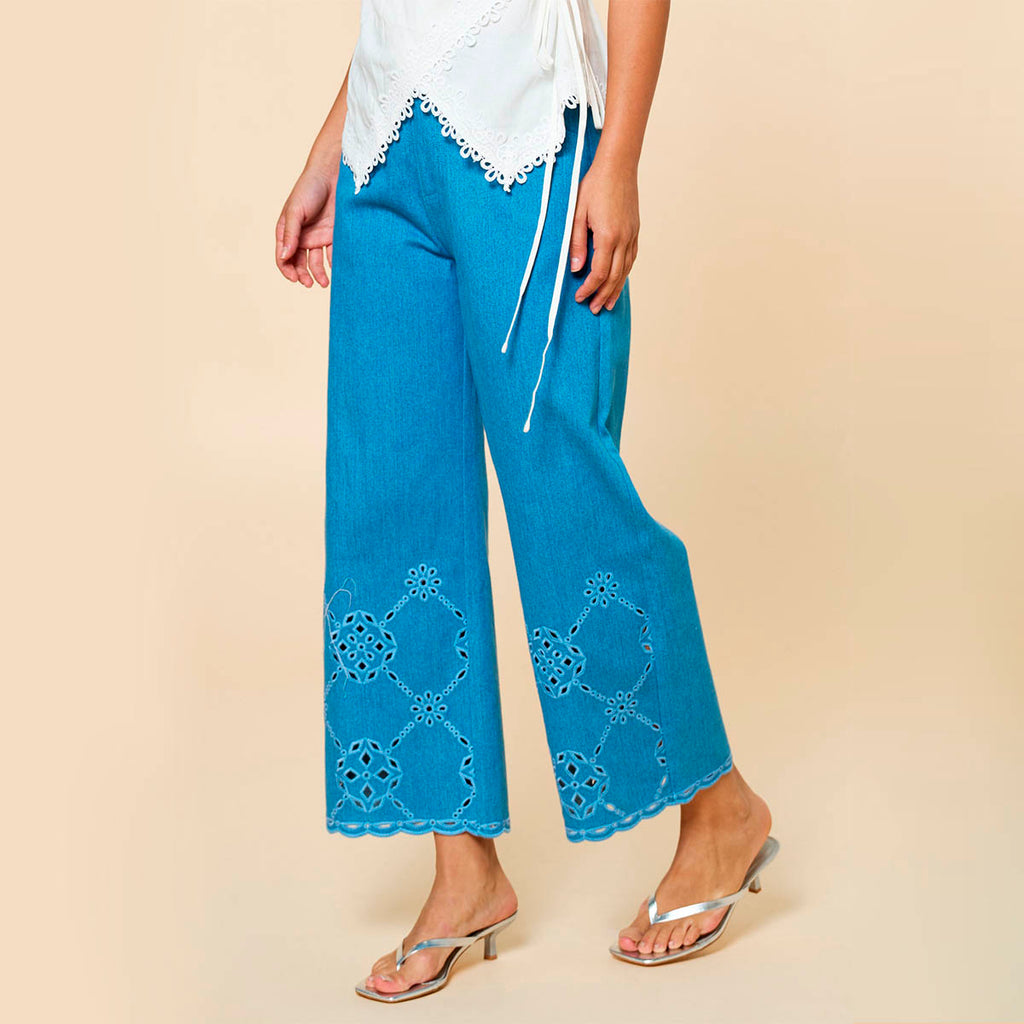 Pantalon Azul con Bordado