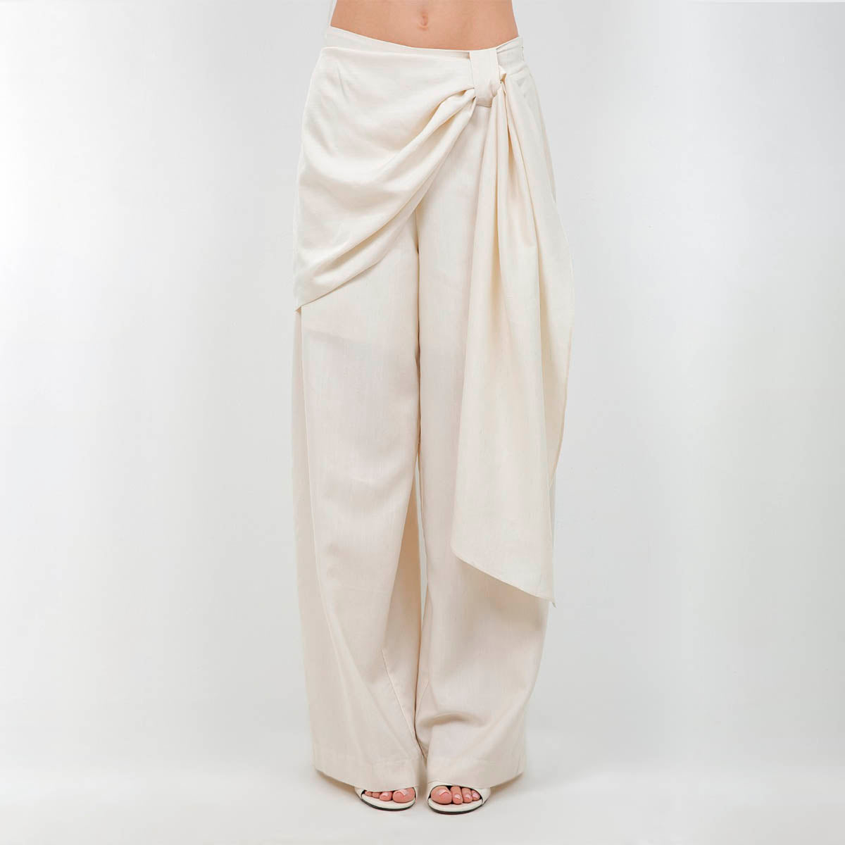 Pantalon Beige con Detalle