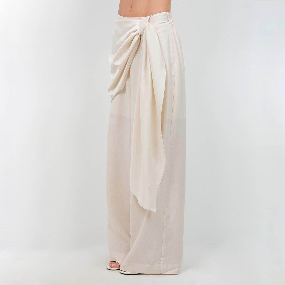 Pantalon Beige con Detalle