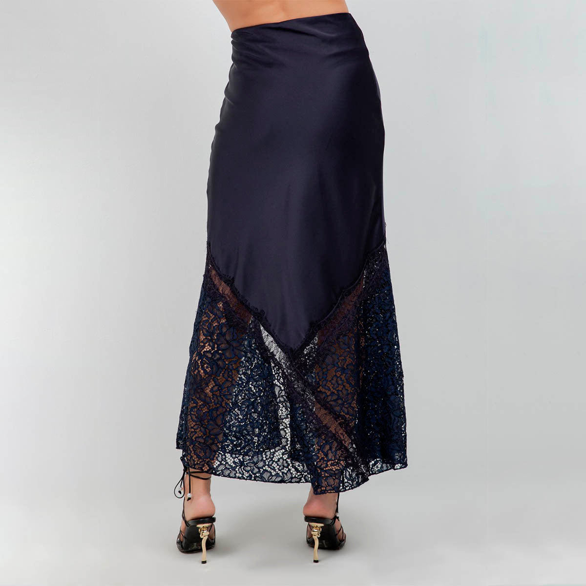 Falda Azul con Encaje