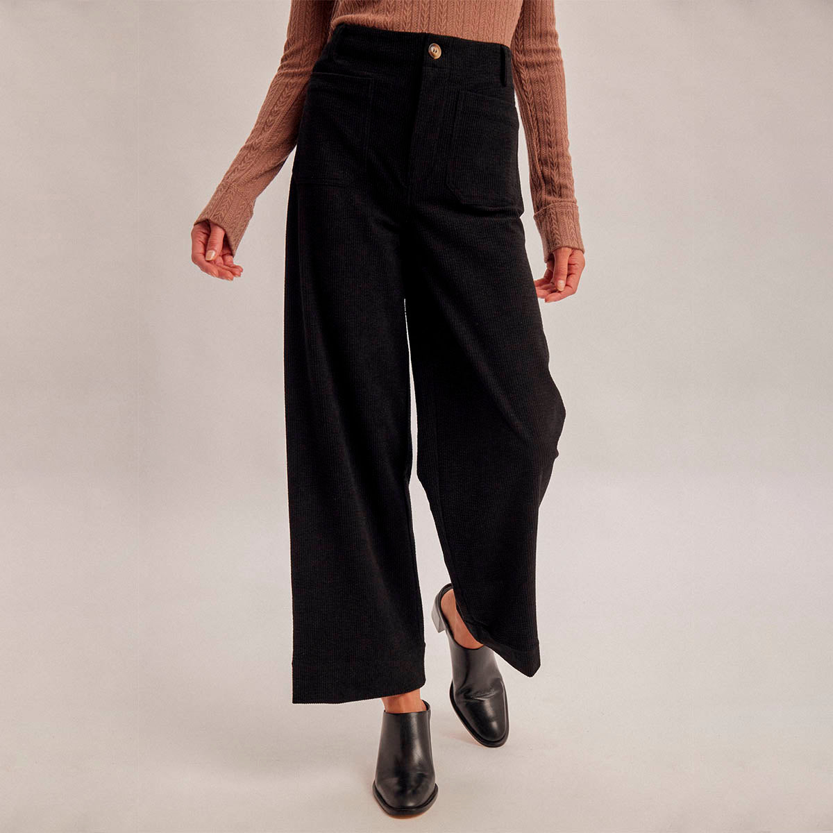 Pantalon Negro de Pana