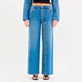 Jeans Azul con Detalles de Botones