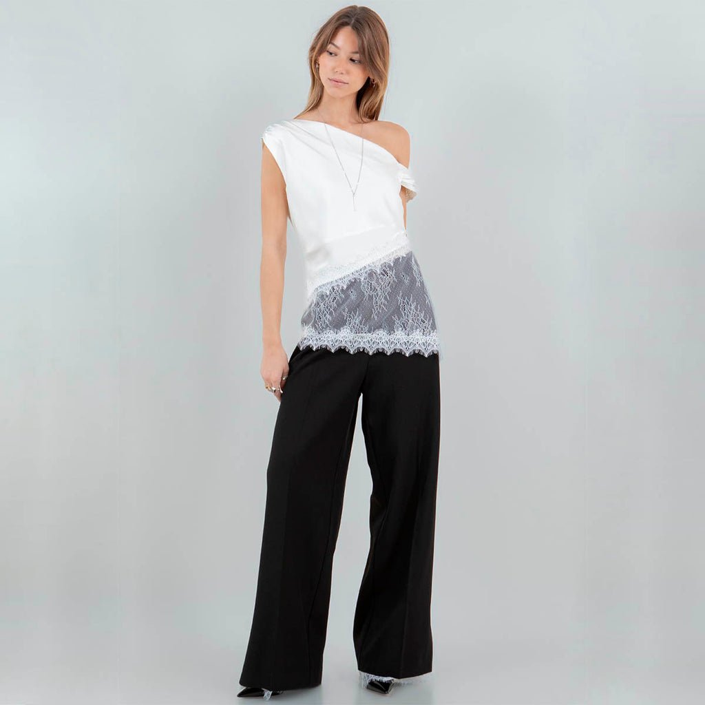 Blusa Blanca con Detalle Encaje